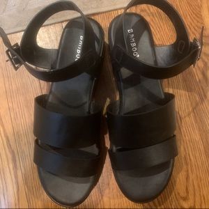 Platform sandals